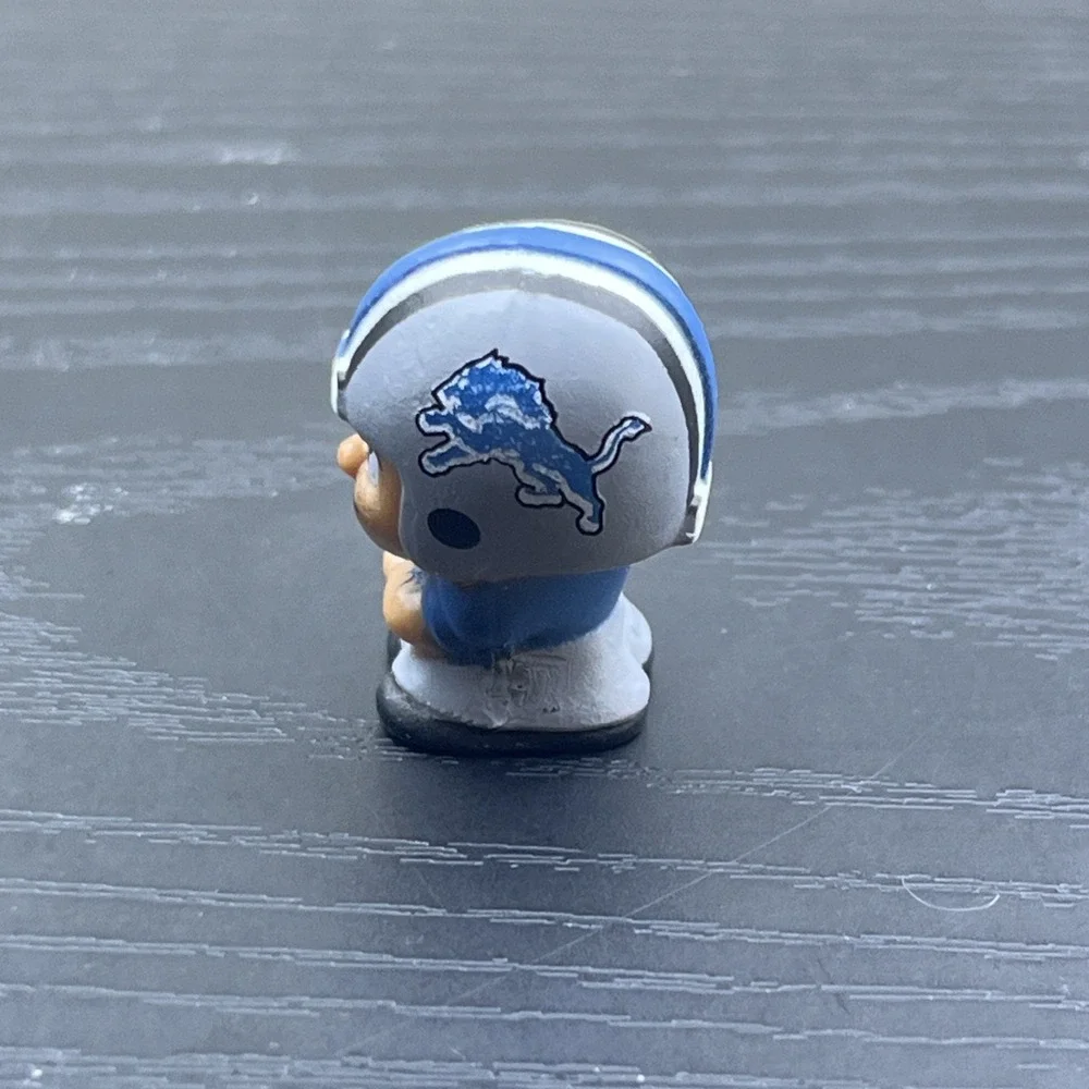 TeenyMates Legends Series Detroit Lions NFL Mini Figure Party Animal